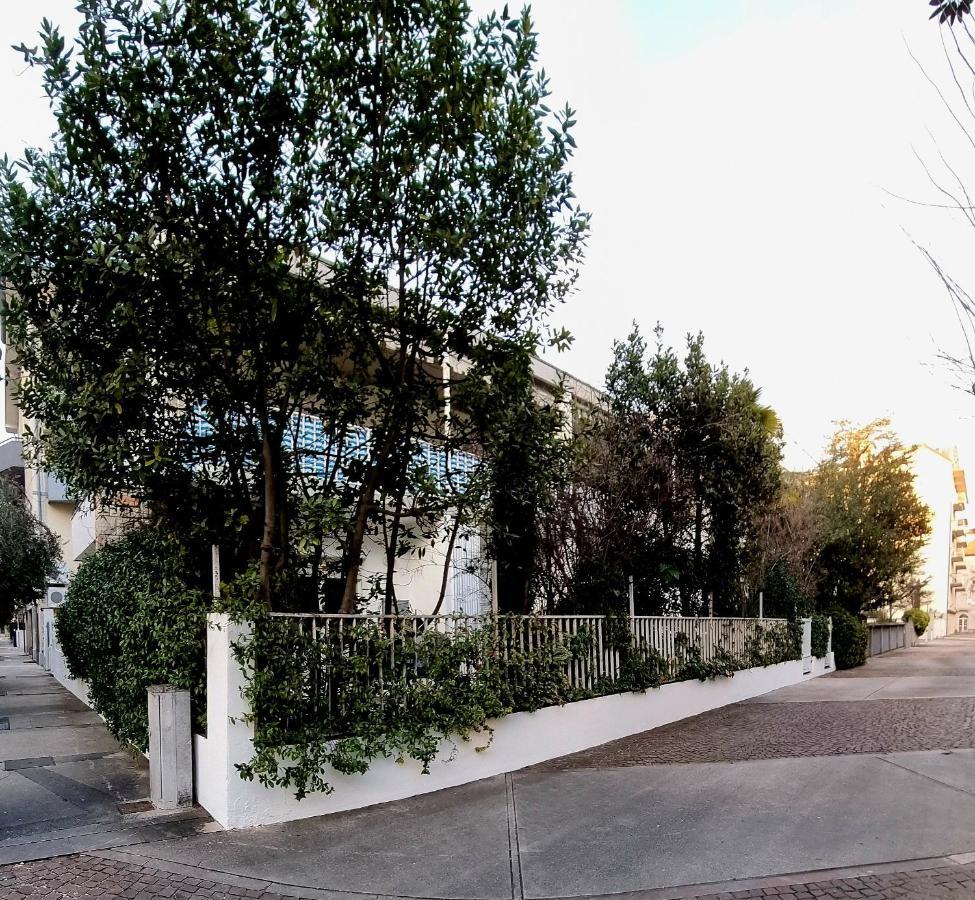 Villa Flora Γκράντο Εξωτερικό φωτογραφία