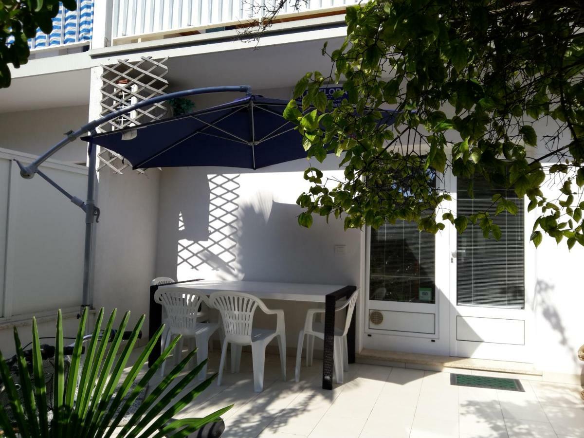 Villa Flora Γκράντο Εξωτερικό φωτογραφία