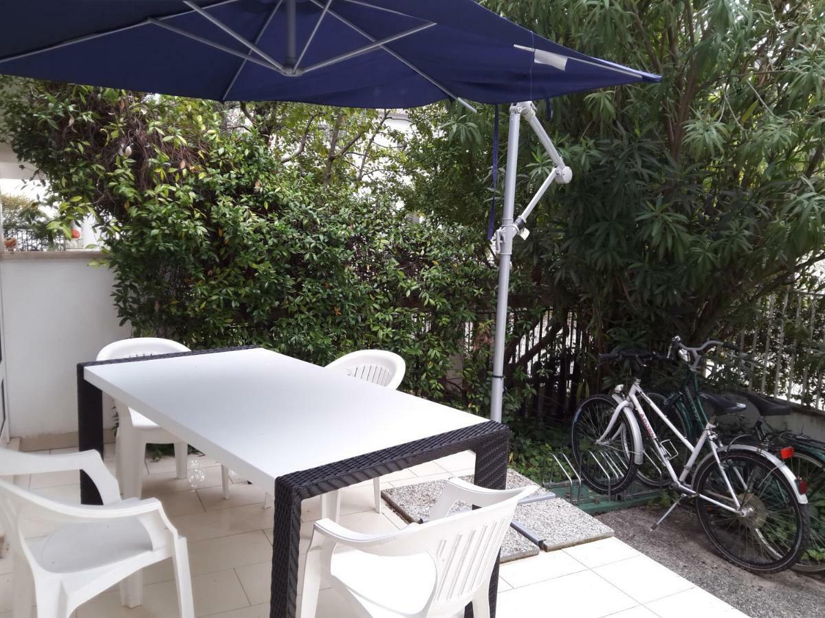 Villa Flora Γκράντο Εξωτερικό φωτογραφία